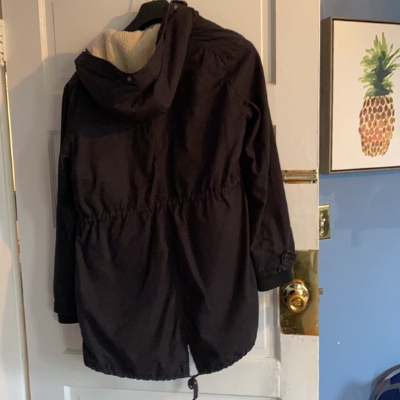 Gap black coat with removable inner lining! - Picture 5 of 6